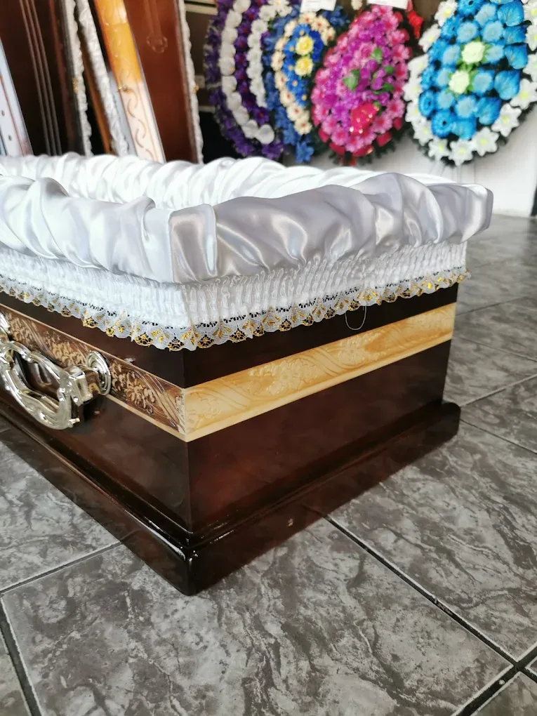 Echipa Ranya Angels — casă funerară de familie în Râmnicu Vâlcea